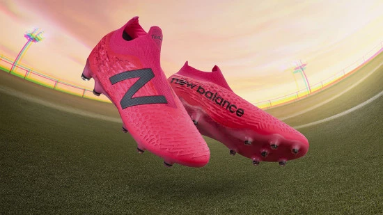 post-top-botas-inicio-de-la-liga-new balance-tekela.webp